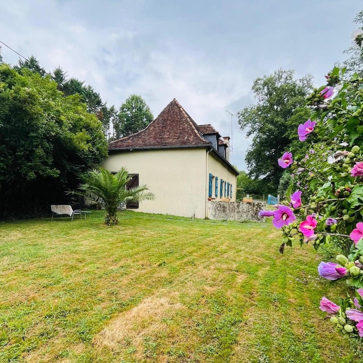 Meuble De Tourisme Fontarrabie Lägenhet Saint-Jacques  Exteriör bild
